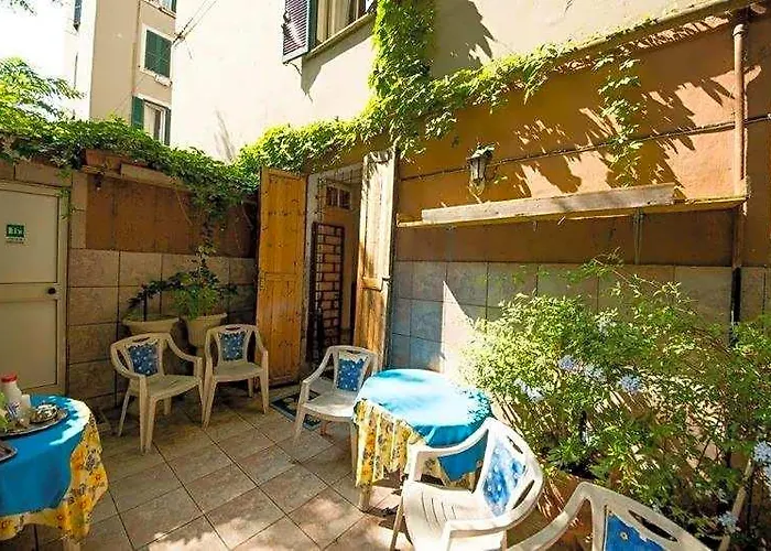 Sunshine Hostel